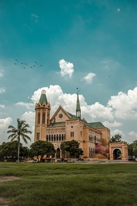 Frere Hall karachi 