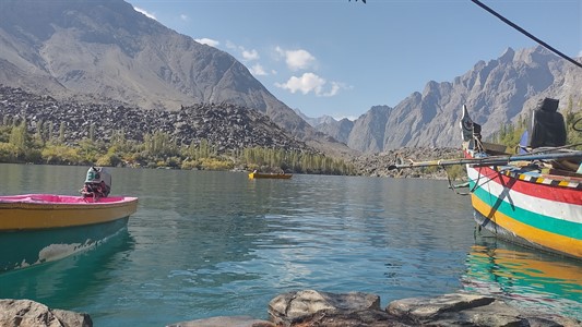 Upper Kachura Lake 