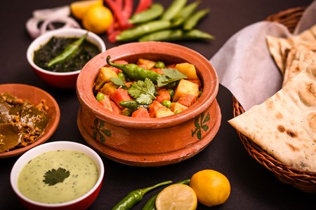 Mix Vegetable/Sabzi in Matti ki handi