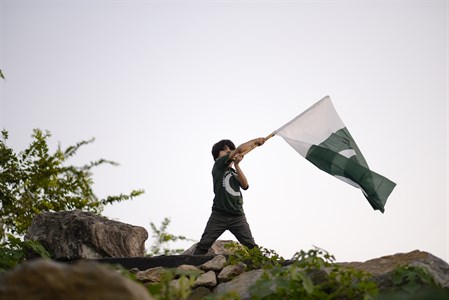  celebrating Pakistan independence day 