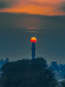 Sunset behind the minaar